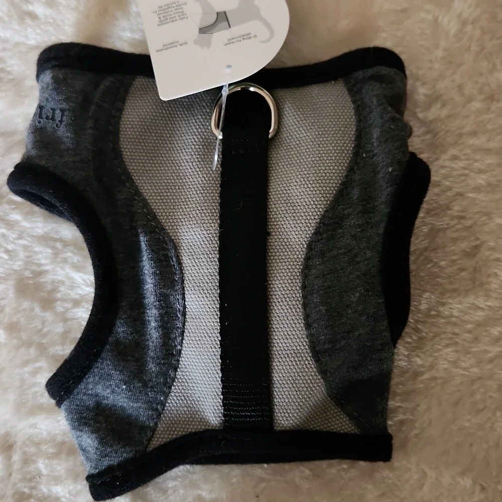 NWT Frisco Cat Pet Wrap Harness Gray And Black 3/8 X 9